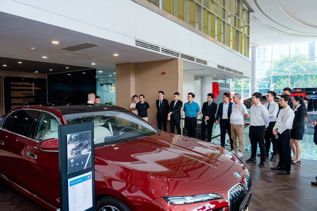 Quay phim recap sự kiện triển lãm