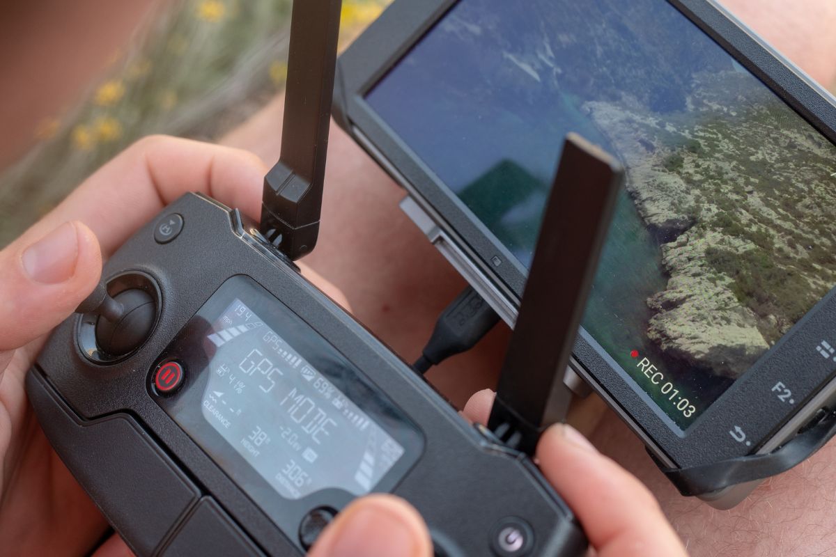 drone trong quay phim doanh nghiệp