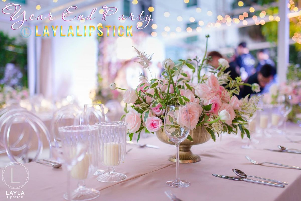 video doanh nghiệp viral TikTok và LinkedIn