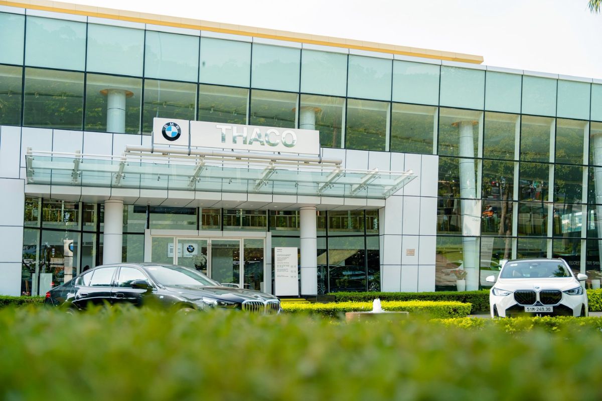 Quay phim triển lãm ô tô