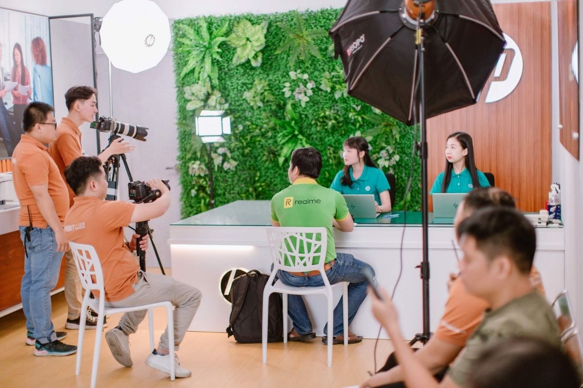 Setup ánh sáng chụp ảnh gian hàng