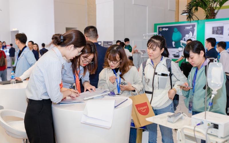 Chụp ảnh sự kiện lễ hội