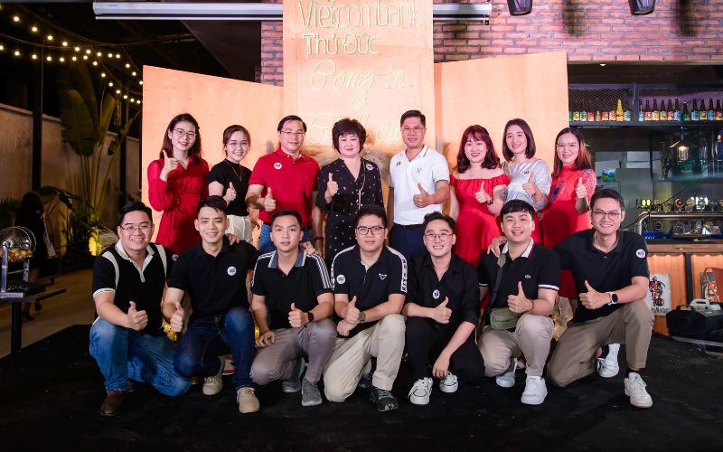 Quay phim chụp ảnh tất niên