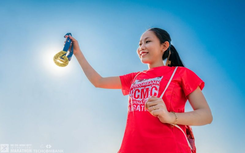 Quay phim chụp ảnh team building