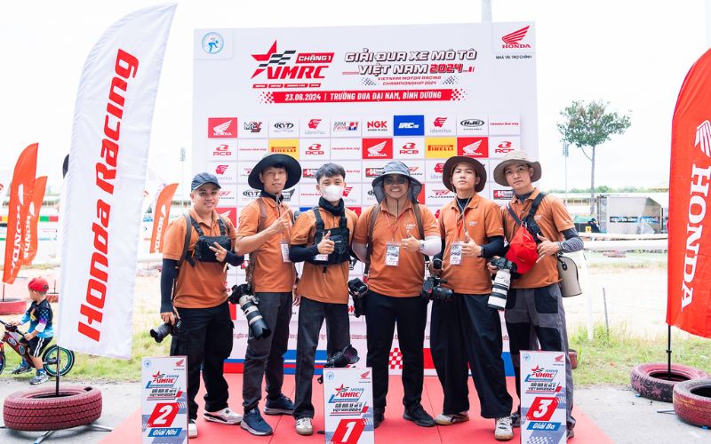 Máy quay phim sự kiện chuyên nghiệp