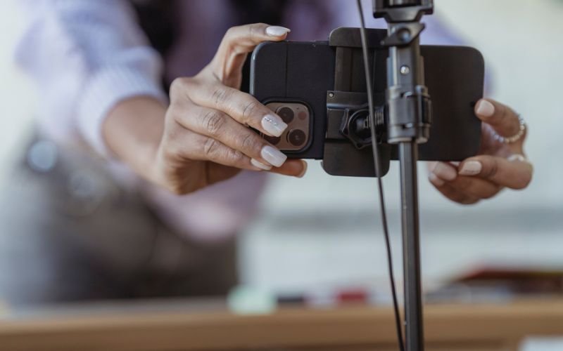 chân máy quay phim